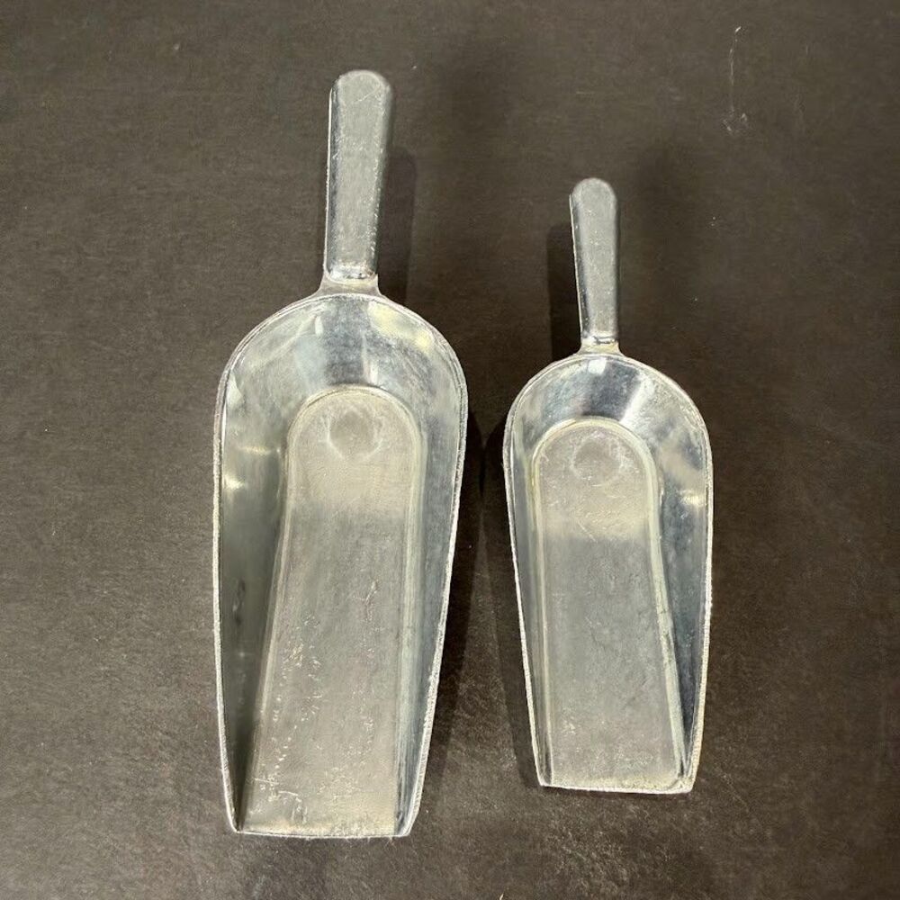 Set of 2 Vintage Metal Flat Bottom Kitchen Scoops, 5 and 6 Inches Long